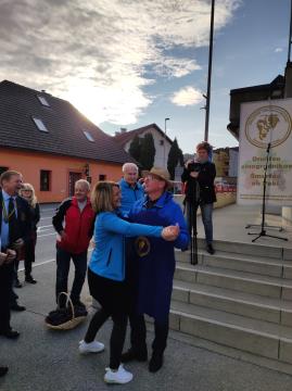 5. Trgatev potomke stare vinske trte